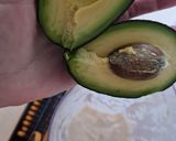 Foto del paso 2 de la receta: Salsa fría de palta/aguacate y cebolla 🥑 🧅