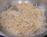 Foto del paso 4 de la receta: Merluza rebozada con tomate