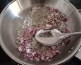 A picture of step 2 of Jowar khichdi or upma.