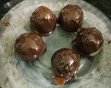 ড্রাইফ্রুটস চকো বোম্ব(dry fruits choco bomb recipe in Bengali) রেসিপির ধাপ 6 ছবি