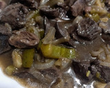 Foto del paso 4 de la receta: Higaditos encebollados con pimientos