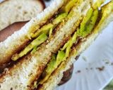 A picture of step 4 of Avocado toast sandwich.