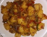 A picture of step 7 of Curried potatoes.