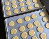 A picture of step 3 of Empire Biscuits.