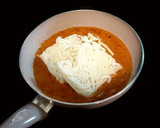 Foto del paso 4 de la receta: Fideos udon con curry de gambas