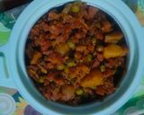 गाजर मटर और आलू की सब्जी (gajar matar aur aloo ki sabzi recipe in Hindi) रेसिपी चरण 5 फोटो
