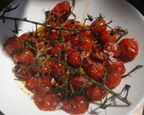 Foto del paso 5 de la receta: Dorada a la brasa c/refrito de ajos y 🍅 cherry escalibados