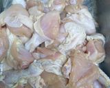 Foto langkah ke 1 dari resep Ayam goreng crispy (anti gagal).