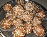 Foto langkah ke 5 dari resep Onde onde isian coklat.