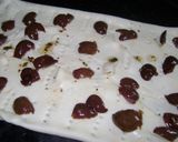 Foto del paso 2 de la receta: Coca Mediterranea de sardinas en lata
