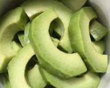 Hình bước làm 2 của món Sinh tố bơ 🥑