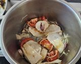 Hình bước làm 3 của món Canh chua nghêu