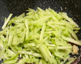 Foto langkah ke 4 dari resep Tumis Labu Siam.