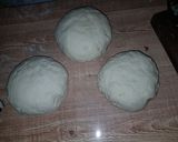 Foto del paso 1 de la receta: Pancitos saborizados con cebolla, orégano y ají molido 🤤