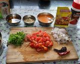 A picture of step 3 of Cauliflower n green peas kolhapuri masala gravy.