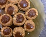 صورة لخطوة 6 من وصفة حلى بسكوت بصوص الكراميل