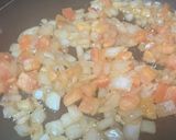 A picture of step 1 of Yemeni Lahsa (Elite Shakshuka).