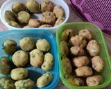 Foto langkah ke 6 dari resep Perkedel kentang udang.