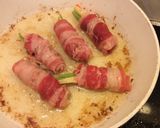 Hình bước làm 4 của món Bò cuộn rau quả áp chảo