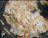 Foto langkah ke 6 dari resep Kwetiau Goreng Telur Sedap.