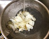 A picture of step 2 of Garlic Kheer.