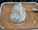 A picture of step 3 of Kinako Muah Chee.