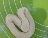 Foto langkah ke 3 dari resep Heart shape bread.