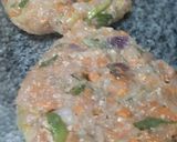 Foto del paso 4 de la receta: Hamburguesas de pollo con fresca ensalada