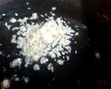 Hình bước làm 1 của món Bò xào hành tây