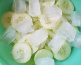 Foto del paso 1 de la receta: Ensalada de pepino con aderezo de yogurt y menta