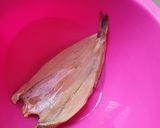 Foto langkah ke 2 dari resep Tumis ikan asin pete.