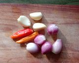 Foto langkah ke 2 dari resep Tumis Pare Simple.