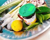 Hình bước làm 2 của món Tomyum Thai