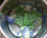 लेमन ग्रास ब्लू पी टी (Lemongrass Blue Pea Tea) रेसिपी चरण 2 फोटो