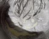 Foto langkah ke 3 dari resep Bolu kukus ketan hitam keju lumer.