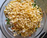 Foto langkah ke 2 dari resep Bakwan Jagung Sayur.