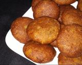 A picture of step 6 of Kuttu Pakori.
