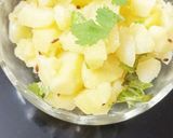 A picture of step 3 of Jeera aloo.
