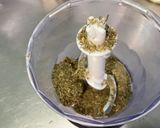 Une image de l'étape 1 de Sauce salade à l’aneth, moutarde et citron.