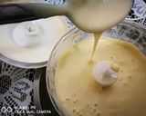 A picture of step 6 of Mango pancake with mango sauce.