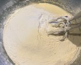 Foto del paso 2 de la receta: Budín marmolado con chips de chocolate! Ideal para vender 🍫