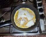 Foto del paso 6 de la receta Tortilla de coliflor rellena de queso 🧀