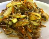 Foto del paso 4 de la receta: Wok vegetariano express, rapidísimo, liviano y muy rico!