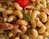 A picture of step 5 of Quick spiral macaroni.