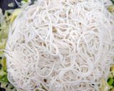 Foto langkah ke 2 dari resep Bihun Goreng Sederhana.