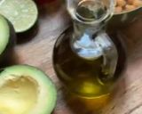 A picture of step 1 of 🥑 Guacamole 🥣 Easy Recipe 🥄🍋.