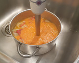 Foto del paso 3 de la receta: Merluza con salsa de pimientos de piquillo