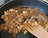 A picture of step 3 of Dates Halwa.