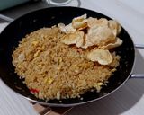 Foto langkah ke 6 dari resep Nasi Goreng Kecap.
