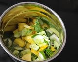 A picture of step 2 of Pinacu Mojito.